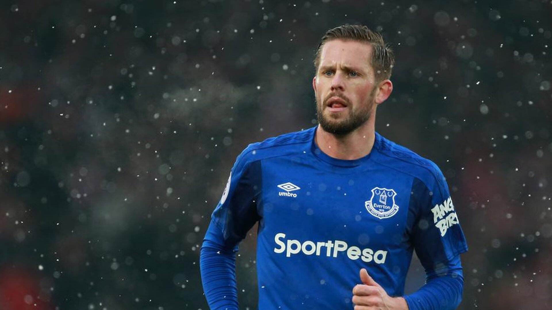 西甲国家德比之夜，姆巴佩关键制胜，改写世纪对决的剧本